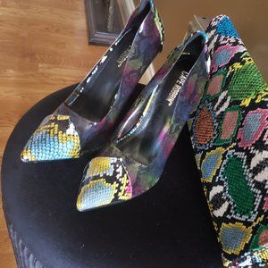 Multi color snake print heels/matching handbag